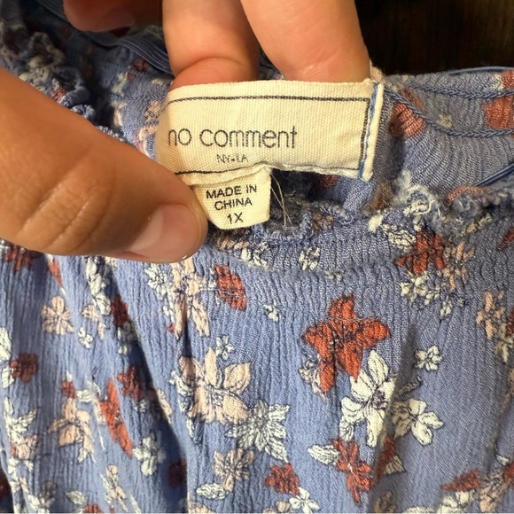 No Comment women's 1x Floral Off-Shoulder
Blouse in Blue Chic Boho Girly Cute - Picture 3 of 11